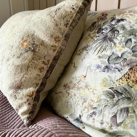 With Soul, Charm And Pastel Colours * Bøtø By